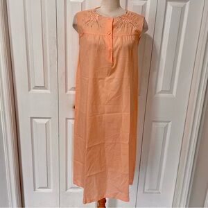 NWOT Vintage Lily Peach Cotton Nightgown and Robe Set with Embroidered Details